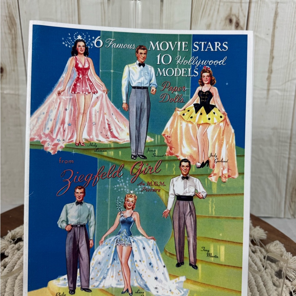 Vintage Movie Stars Paper Dolls 6 movie stars 10 Hollywood models.